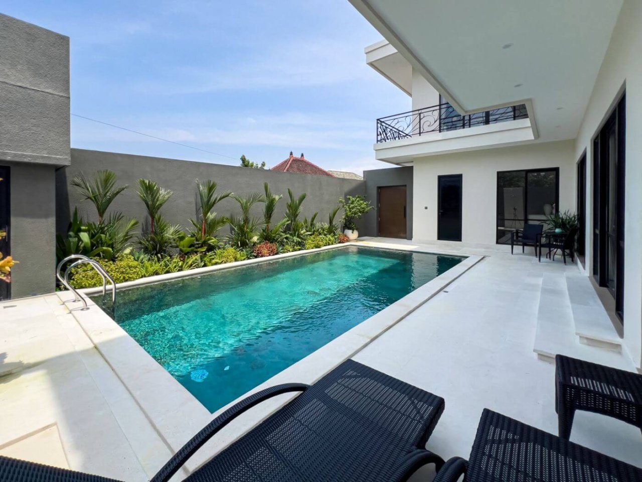 modern 3bedroom villa seminyak for sale04