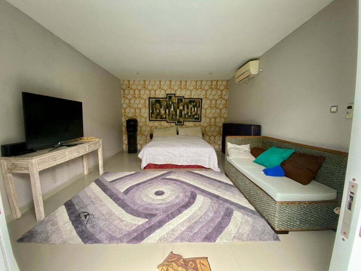 villa 4 bedrooms for lease umalas07