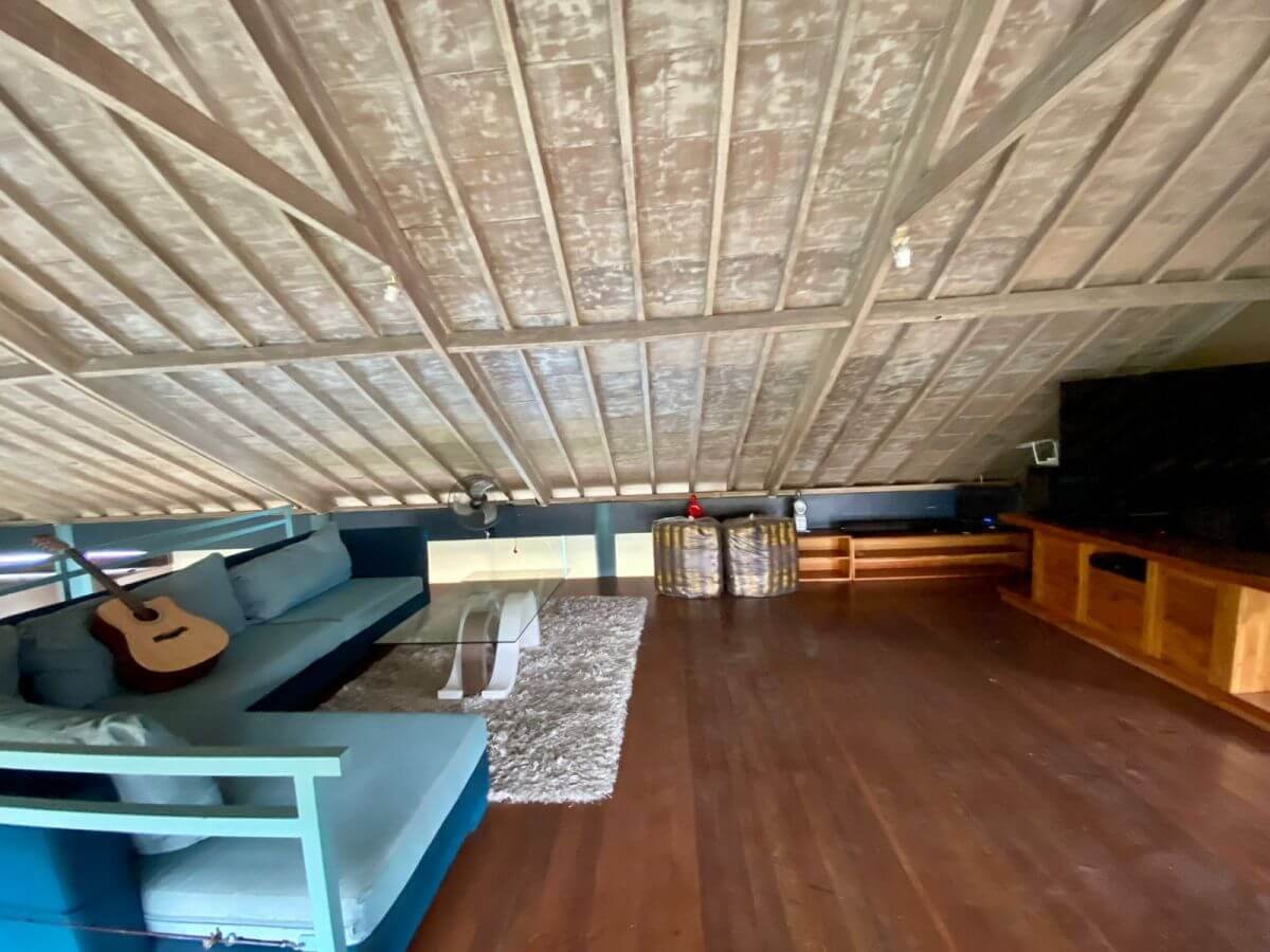 villa 4 bedrooms for lease umalas11