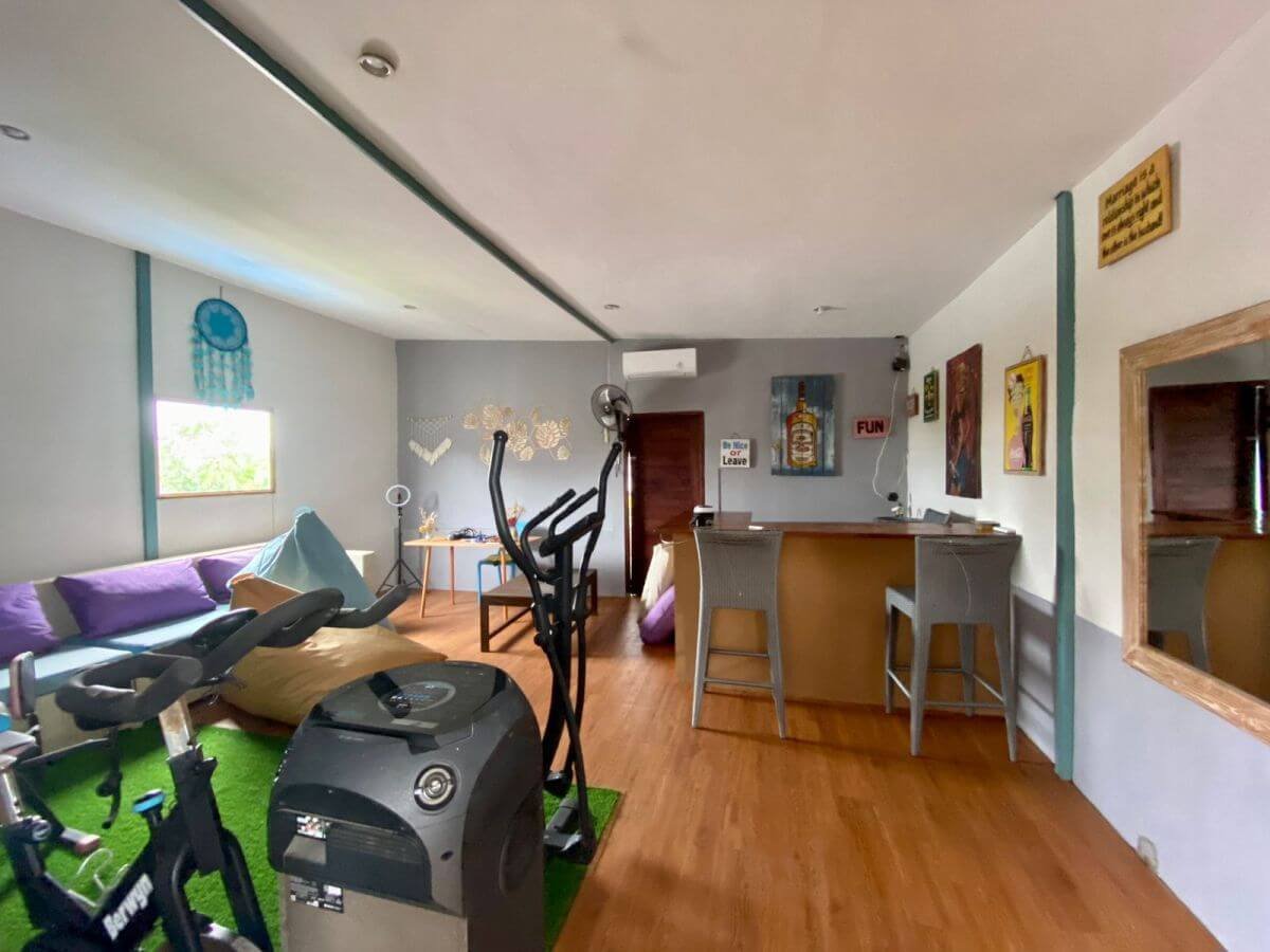 villa 4 bedrooms for lease umalas12