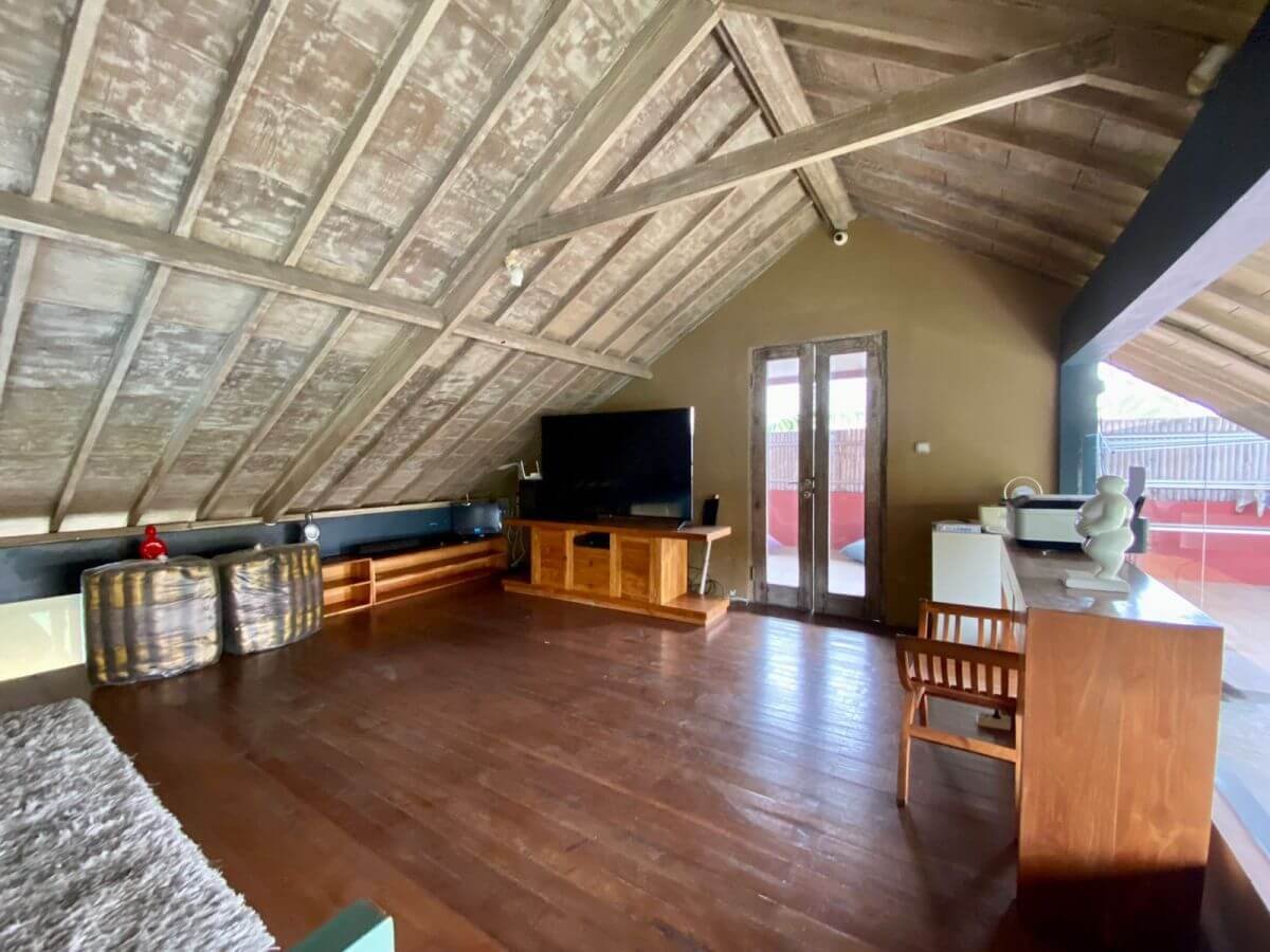 villa 4 bedrooms for lease umalas13