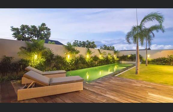 villa 4 bedrooms for rent umalas08