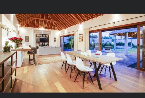 villa 4 bedrooms for rent umalas12