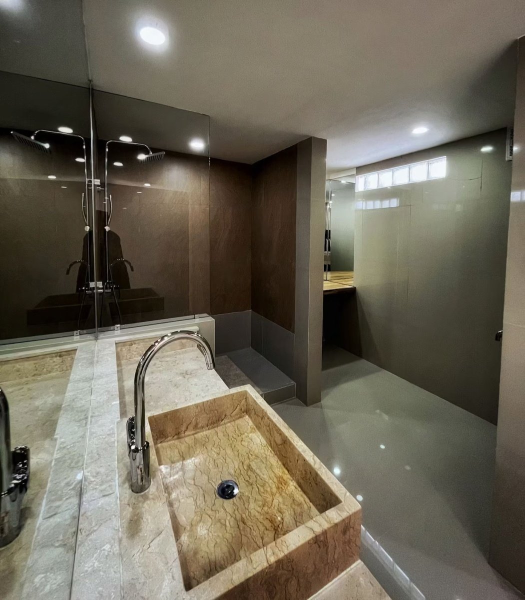 For Lease Villa 4 bedrooms Bingin Bali 11