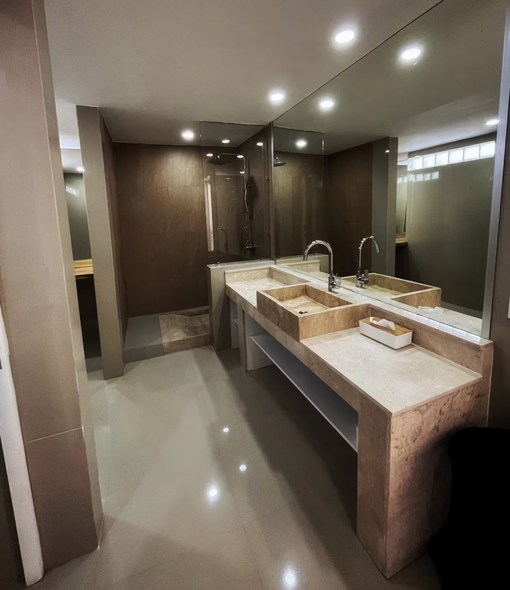 For Lease Villa 4 bedrooms Bingin Bali 17