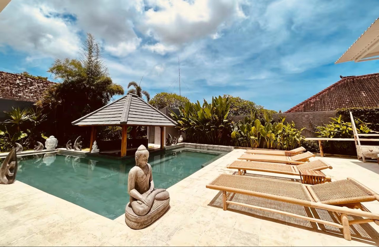 For Lease Villa 4 bedrooms Bingin Bali 20