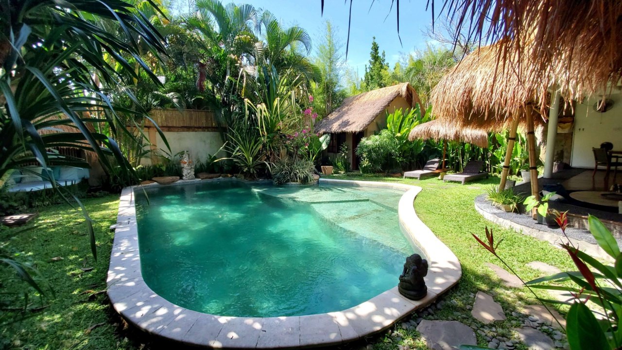 peaceful 3br tropical villa with pool–umalas kerobokan 4